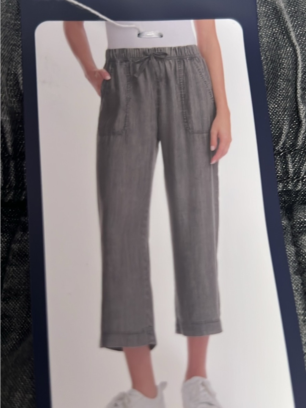 Women's Gray Drawstring Crop Pants